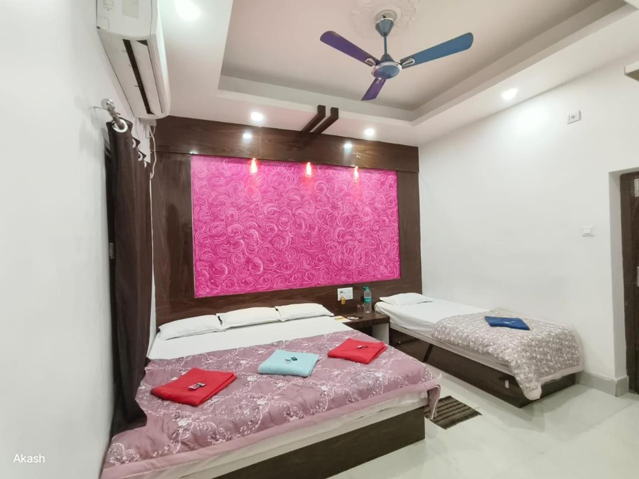Bobby House 450m From & 1 Km From Temple 4* Puri